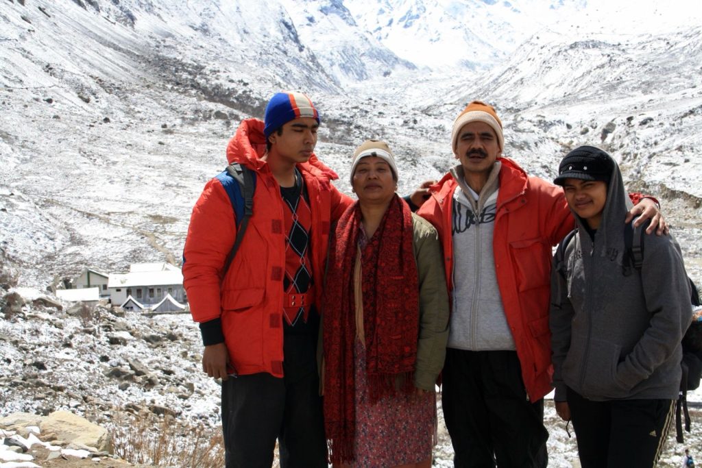 INSIGHT INTO TRAVEL TO HIMALAYAS BY FAMILIES IS SUCH A WONDERFUL EXPERIENCE